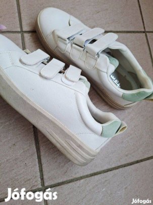 37-es 1-szer viselt Tamaris tavaszi női bőrcipő