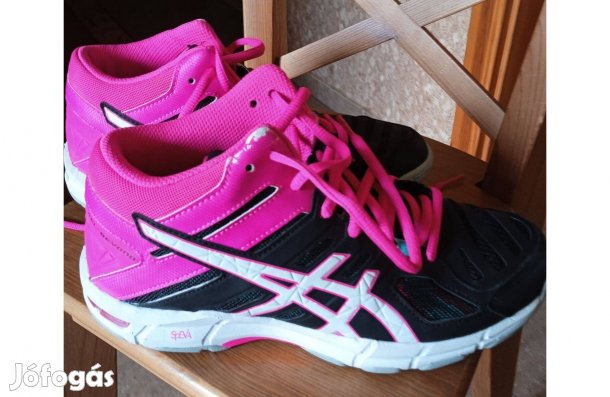 37-es Asics Gel Beyond /36-os inkább/
