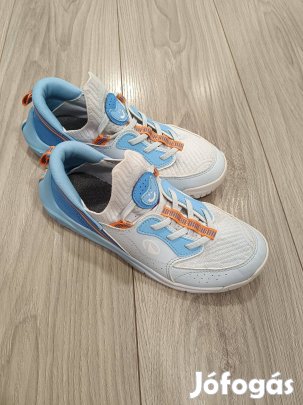 37-es Decathlon gyerek tornacipő