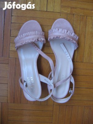 37-es Jenny Fairy rózsaszín női szandál