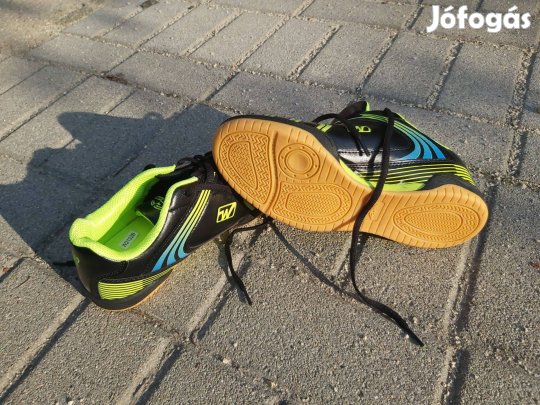 37-es Wangoi Teremfocicipő eladó