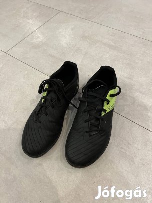 37-es terem cipő alig használt