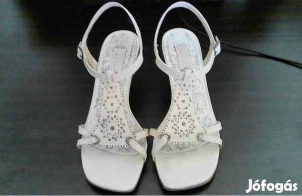 37-es valódi bőr magassarkú szandál, nude 37