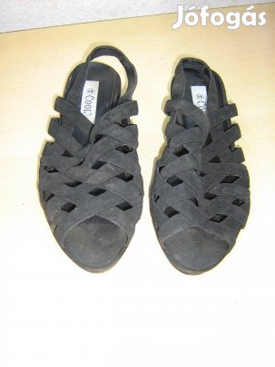 37es női szandál eladó