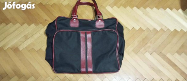 37x40x20 cm erős utazó táska