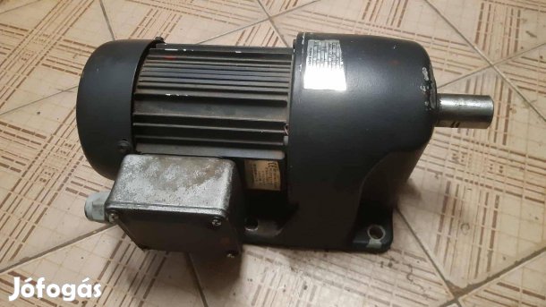 380v 200w 7f/min hajtóműves motor fekete