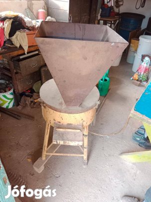 380v 3kw -os terménydaráló