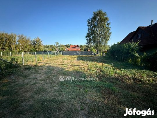 381 nm-es telek eladó Poroszló