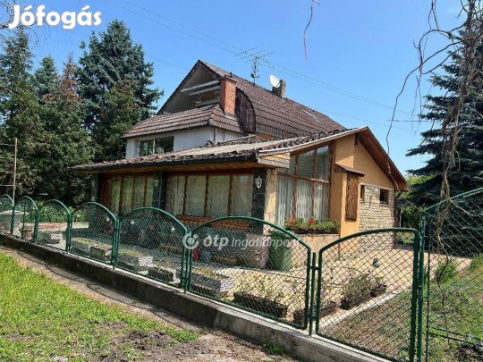 385 nm-es ház eladó Szigethalom