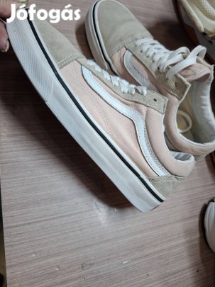 38,5-es Vans 1-szer viselt női félcipő