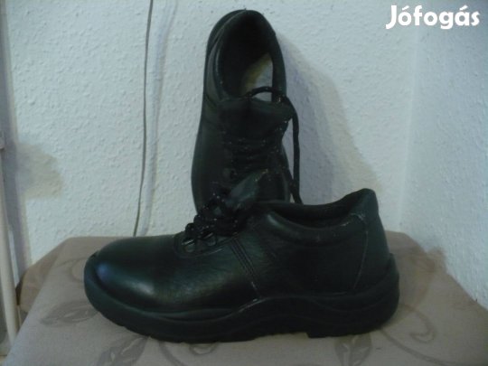 38 Ipoly munkáscipő