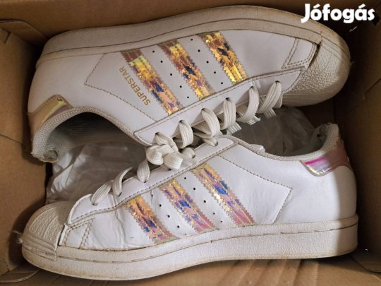 38 -as Adidas Superstar cipő