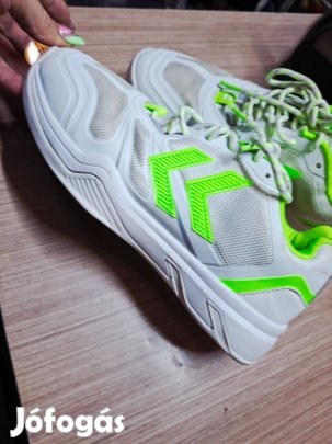 38-as Hummel férfi sportcipő