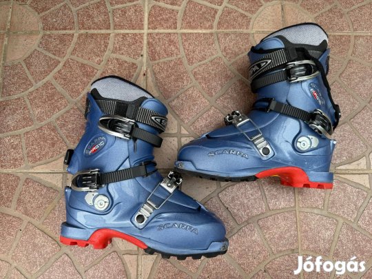 38 as Scarpa Magic túrasí cipő 38 Scarpa Magic túrasí bakancs XI.ker