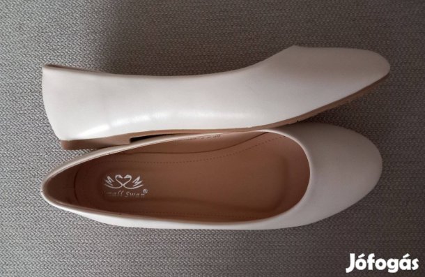 38-as, 38,5-s bézs balerina