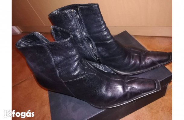 38-as bokacsizma eladó