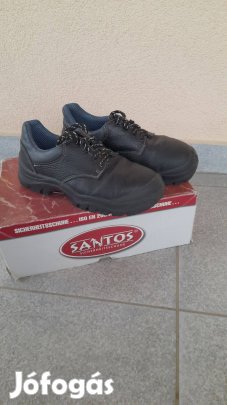 38-as lábra Santos munkavédelmi cipő, acél orrmerevítővel