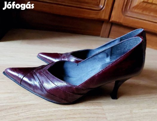 38-as magassarkú bőrcipó