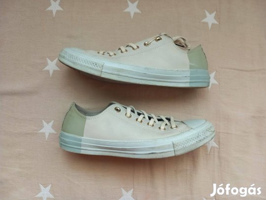 38-as női sportcipő Bth : 24,5 cm