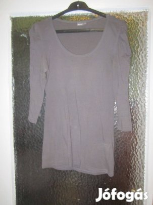 38-as sötétszürke húzott ujjú felső