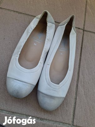 38-as vaj puha bőr,hófehér komfort női cipő