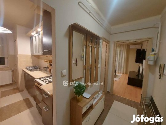 38 nm-es lakás eladó Pécs
