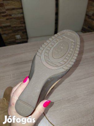 38as ugg csizma eladó 
