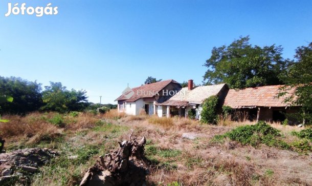 3919 nm-es telek eladó Abádszalók