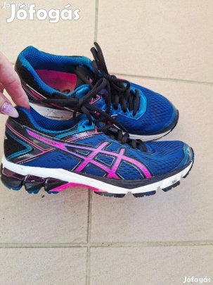 39-es Asics GT-1000 női futócipő (bolti ára:36 000ft
