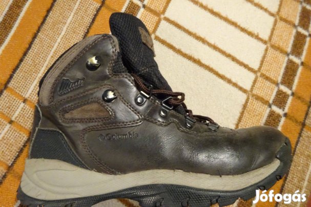 39-es bőr túrabakancs