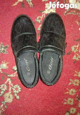 39-es párszor viselt, kényelmes tavaszi mokaszin olcsón