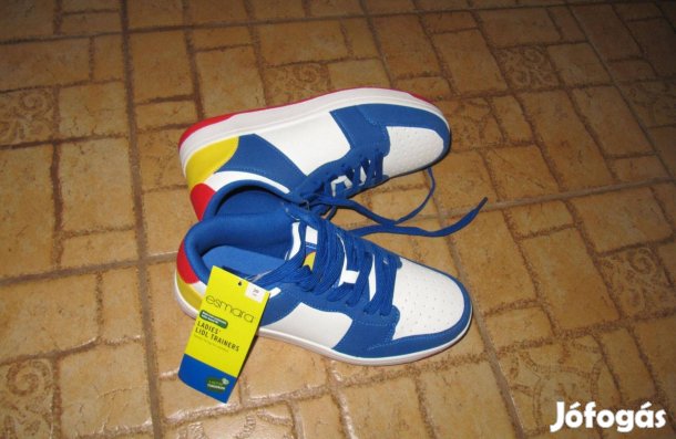 39-es sportcipő - vadonat új