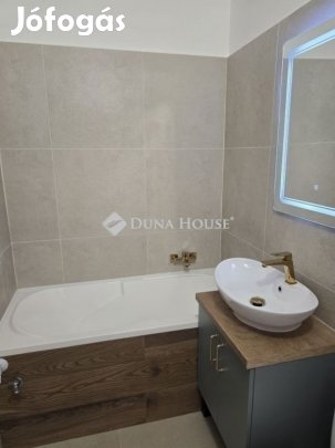 39 nm-es lakás eladó Pécs