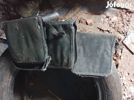 3DB Cd tartó koffer egyben eladó (postázom is)