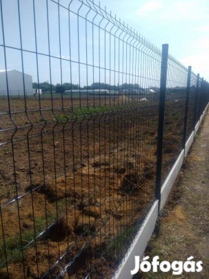 3D táblás kerítés panel elem Kerítéspanel, kapu, oszlop, drótkerítés