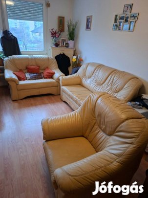 3+2+1 valódi vajbőr úlőgarnitúra eladó