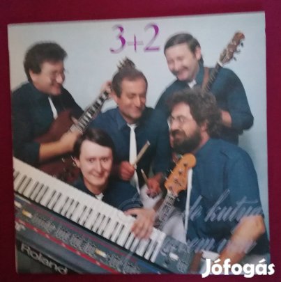 3+2 Zenekar bakelit lemeze újszerű karcmentes állapotban 