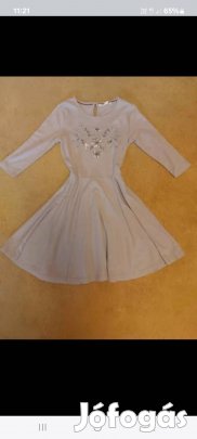 3/4-es ujjú csinos ruha