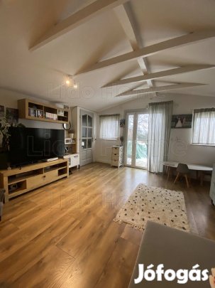 3 HÁLÓSZOBÁS, 2 FÜRDŐS, MEDENCÉS CSALÁDI HÁZ TÖRÖKBÁLINT ANNAHEGYEN 