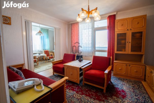 3 SZOBÁS, PANORÁMÁS, napfényes, csendes lakás eladó DÉL-KILIÁNBAN!