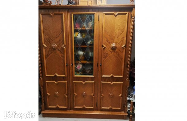 3 ajtós koloniál szekrény