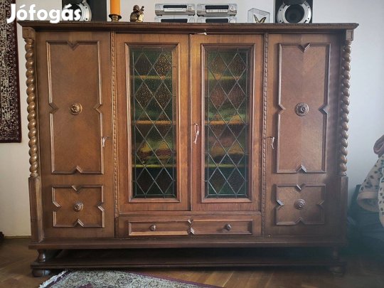 3 ajtós koloniál szekrény