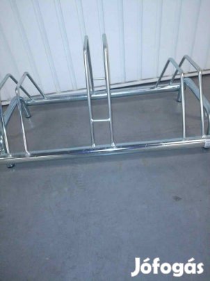 3 állású kerékpártartó állvány fémből