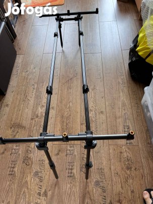 3 botos bottartó állvány eladó