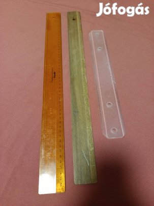 3 db = műanyag vonalzó egyben eladó !