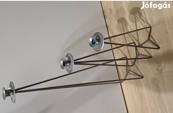 3 db fém gyertyatartó