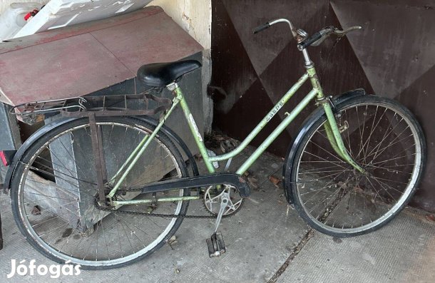 3 db retro/régi városi kerékpár egyben eladó /Baakan,Csepel,Koliken/