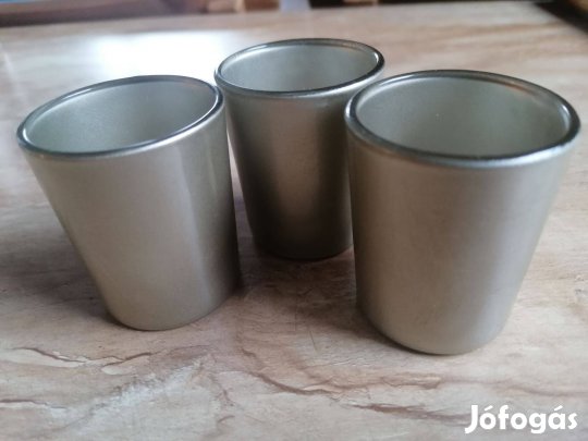 3 db rozsdamentes kis gyertyatartó eladó!