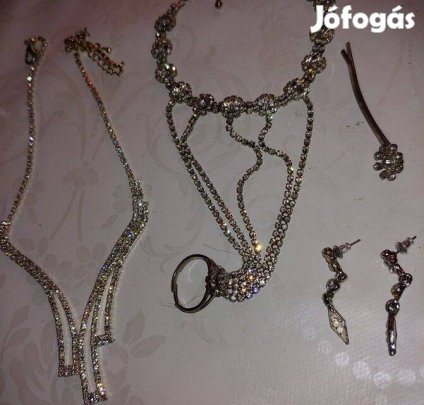 3 db strasszos ékszer