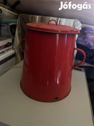 3 db zsíros bödön